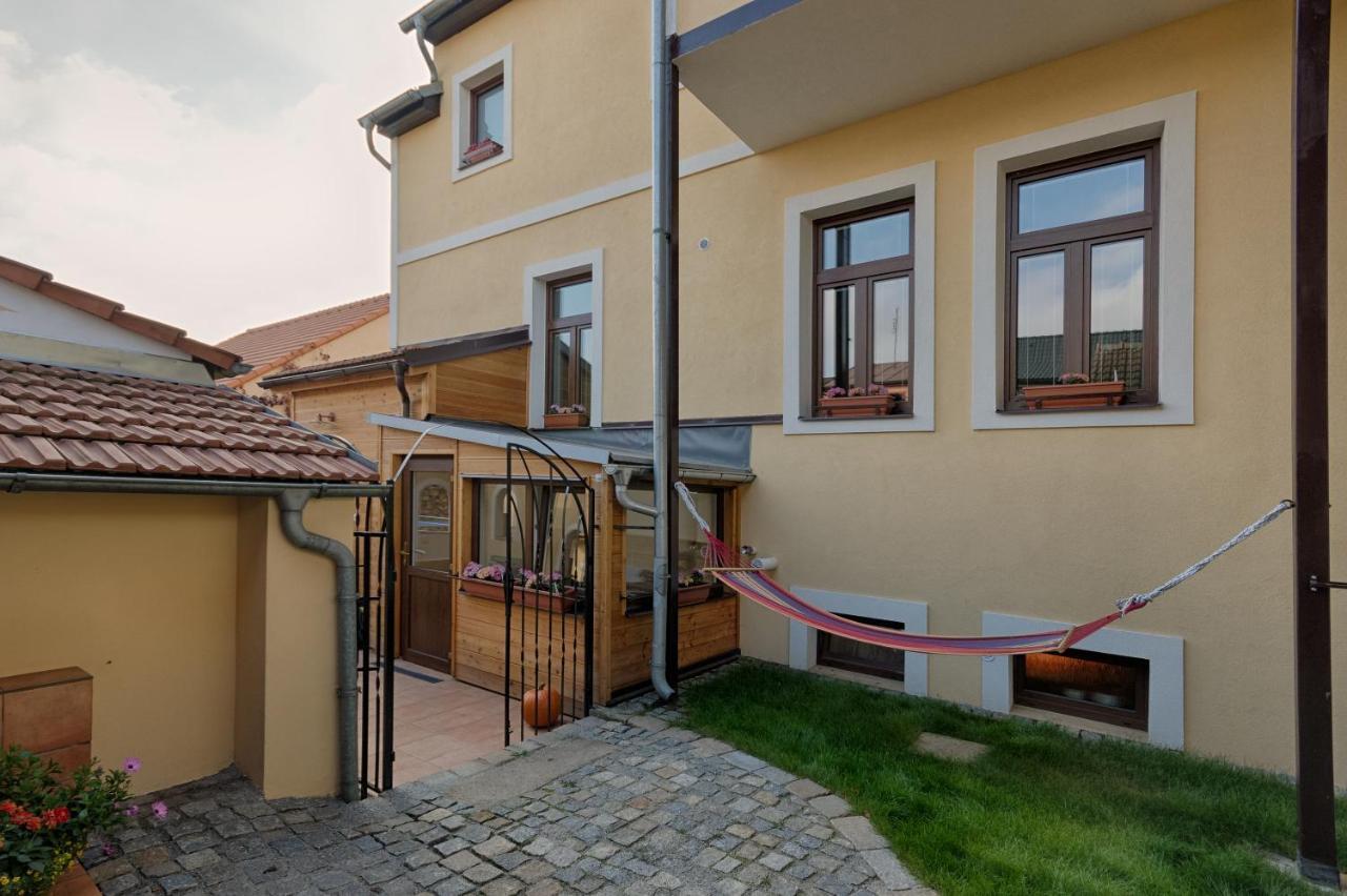Romance Ubytovani Jindrichuv Hradec Luaran gambar